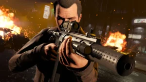 Maikls no spēles GTA 5 tēmē ar triecienšauteni nakts fonā ar milzīgiem uguns sprādzieniem