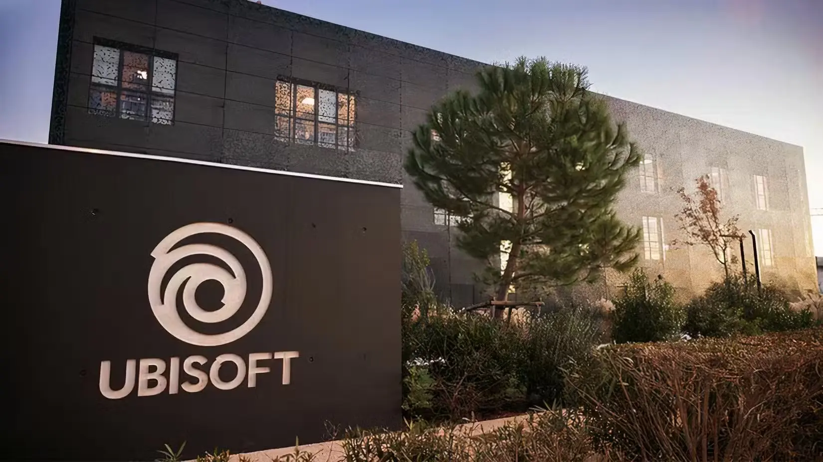Lidmašīnas katastrofā bojā gājis Ubisoft līdzdibinātājs Klods Gijmo