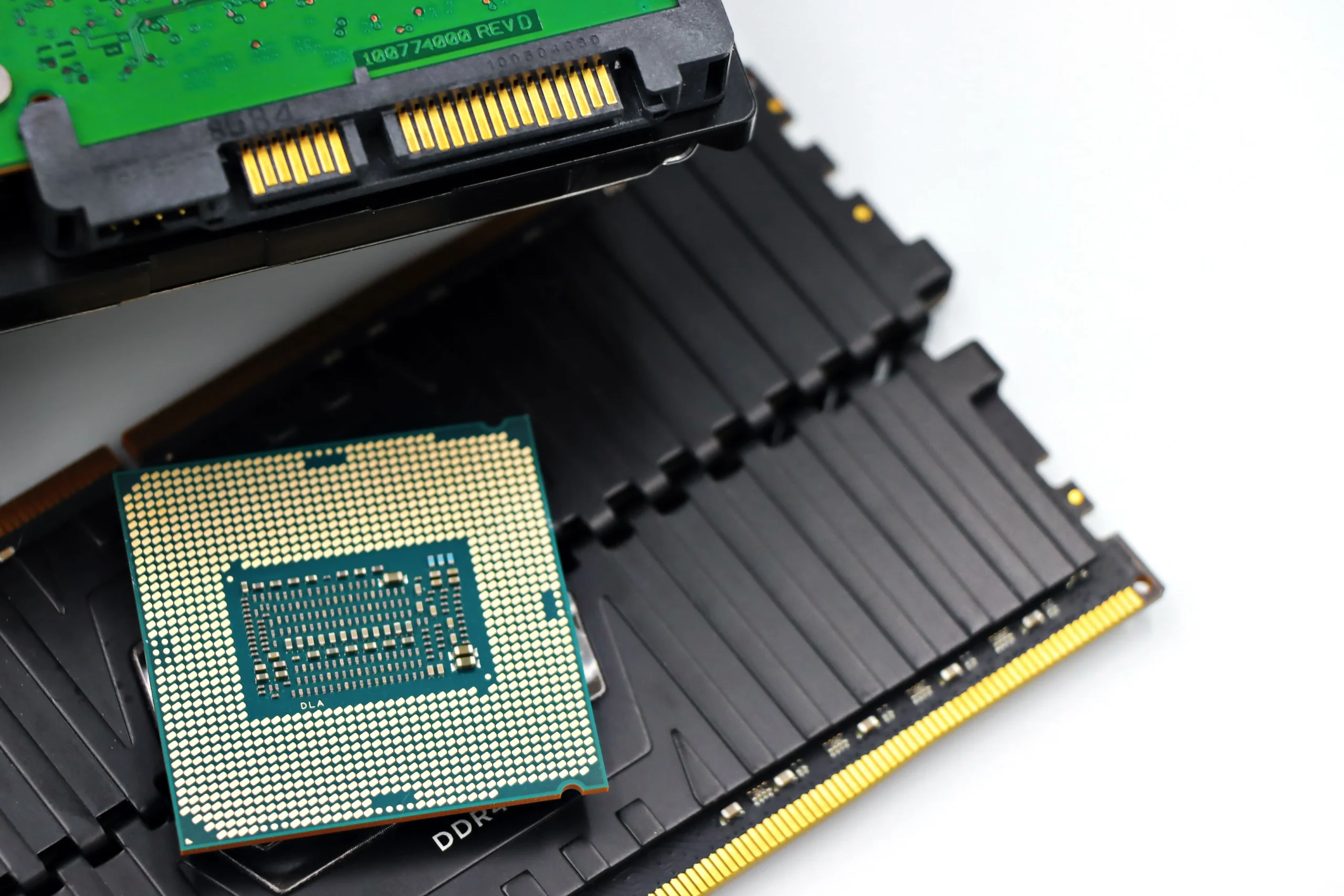 DDR5 RAM cenas sasniedz jaunus rekordus mākslīgā intelekta dēļ