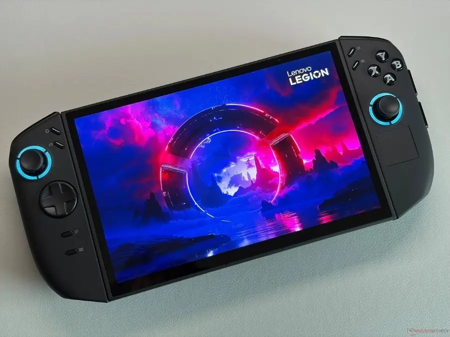 Lenovo kļuvis alkatīgs? Legion Go 2 cena kosmosā un sasniedz prātam neaptveramus $3000