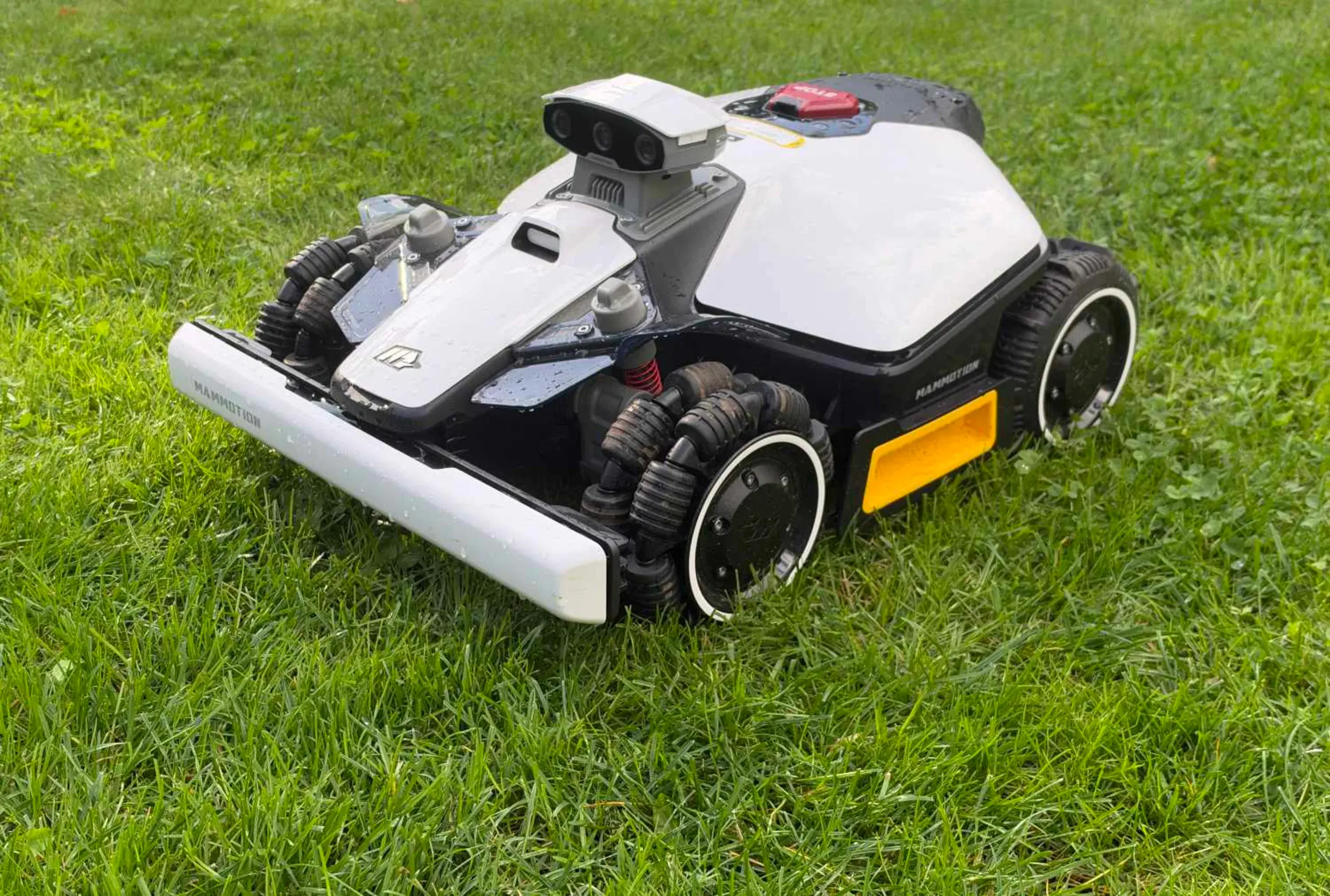 Mammotion Luba mini 2 AWD 1000 apskats: vairāk laika video spēlēm